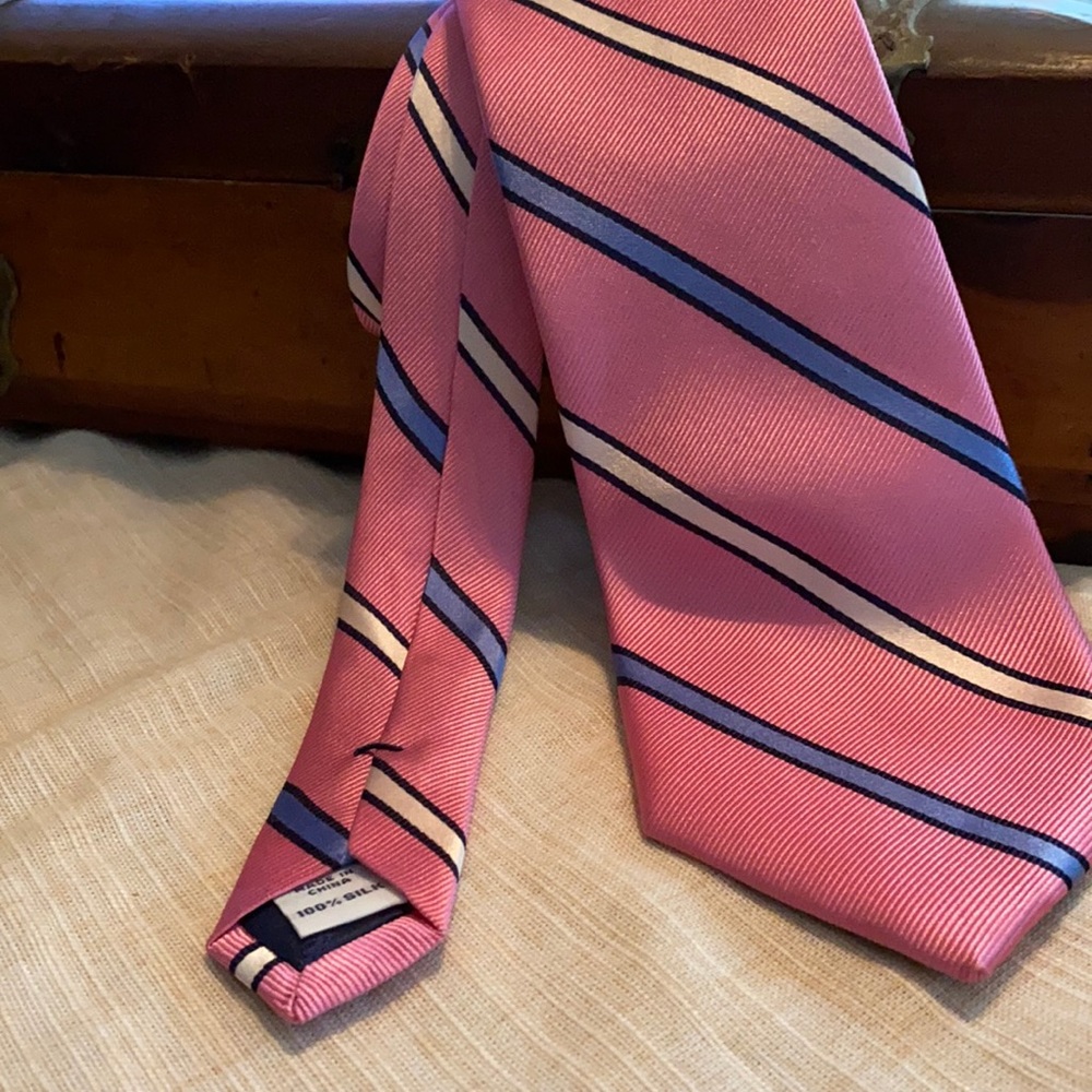 Izod 100% silk Tie
